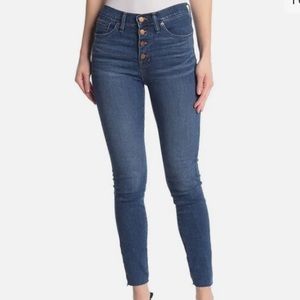 MADEWELL 9" Mid-Rise Skinny Jeans in medium wash Button-Front Edition SIZE 27.